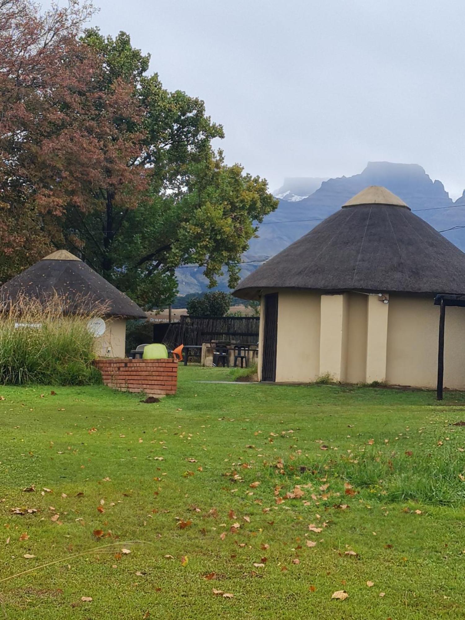 Swallowfield Rondavels Champagne Valley Rum bild